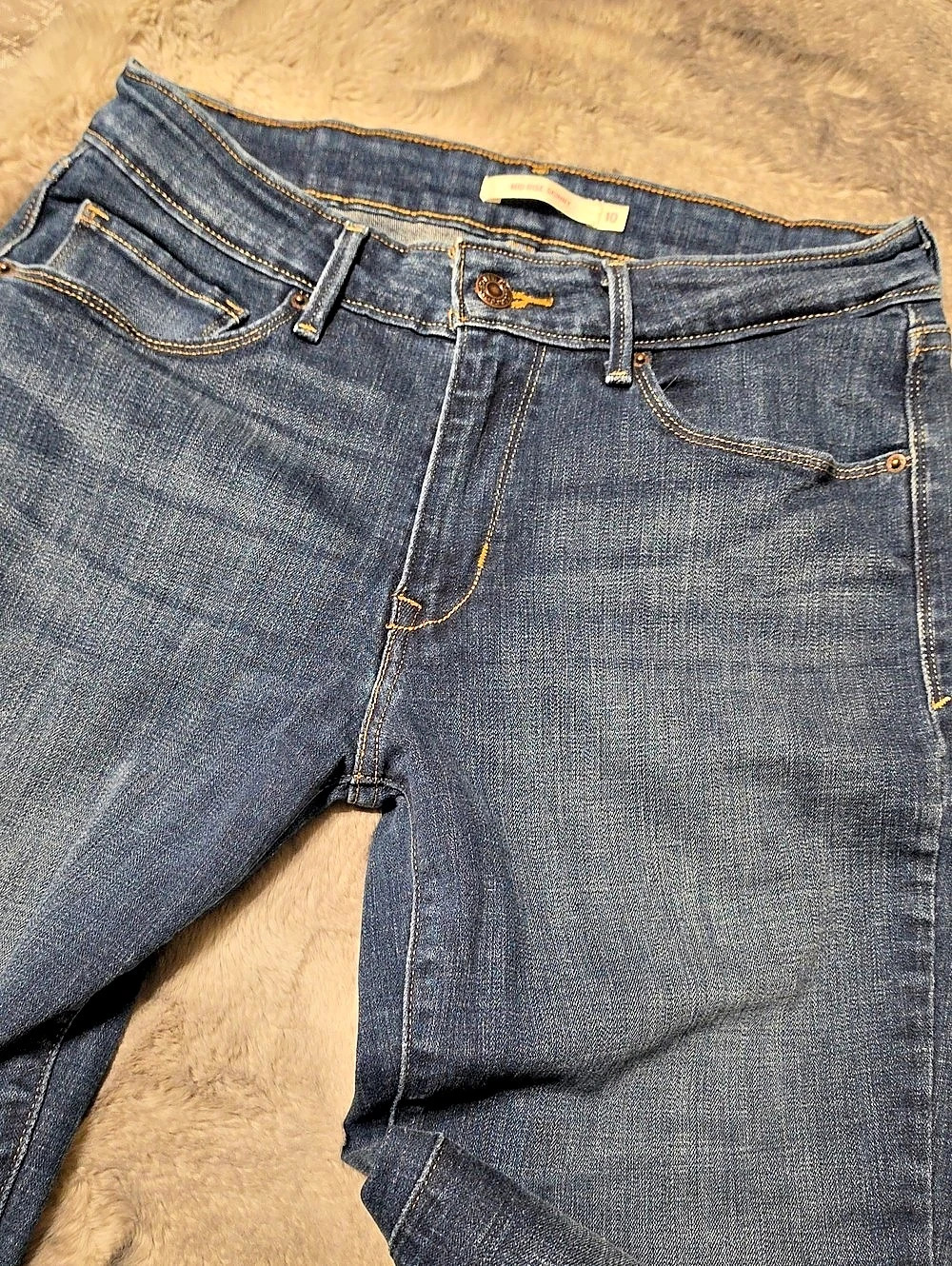 Levi's Mid Rise Skinny Jeans in Blue Waist 10 Like New